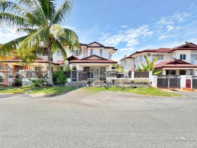 BELOW MARKET 2 Storey Semi D Bandar Seri Putra Bangi Bangi