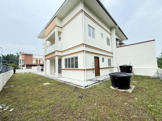 BELOW MARKET 2 Storey Semi D Taman Seri Pagi 6 Seksyen 29 Shah Alam