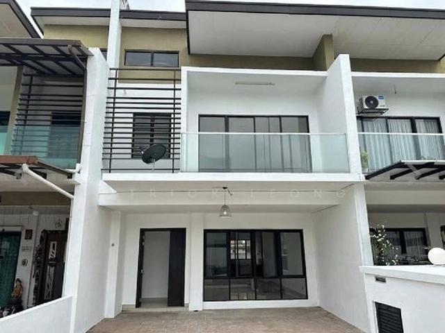 BELOW MARKET 2 Storey Terrace 22x85 Freehold Anggun 3 Rawang