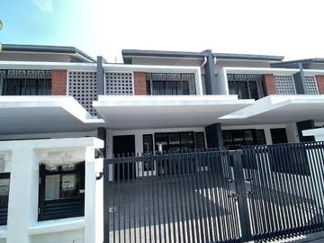 Below Market 2 Storey Terrace Elmina Green 3 Denai Shah Alam House