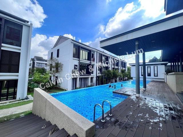 Below Market 31 Rimbun Sanctuary Bukit Jelutong 904sf 2 Car Park