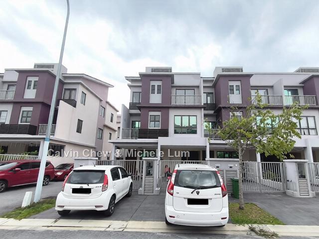 Below Market 42 Townhouse The Strata Bandar Puteri Bangi 1733sf