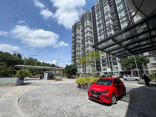 Below Market Condo Hyve Bistari Freehold Shaftsbury Square Cybersquar