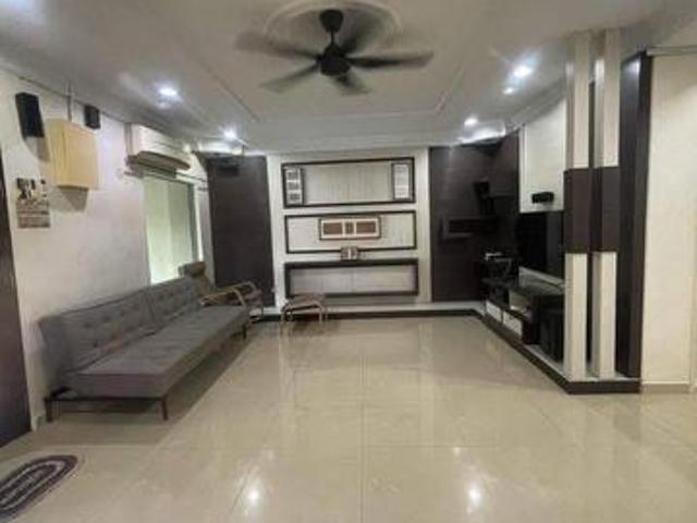 Below Market Bandar Botanic Klang 2 Sty Partial Furnish GG Good Condi