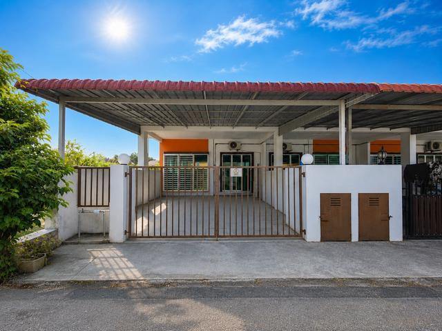 BELOW MARKET END LOT 1 Storey Taman Salak Impian Salak Tinggi