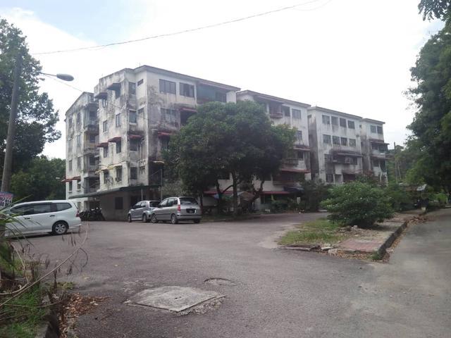 Below Market Flat Taman Bukit Minyak Indah 635sf Freehold
