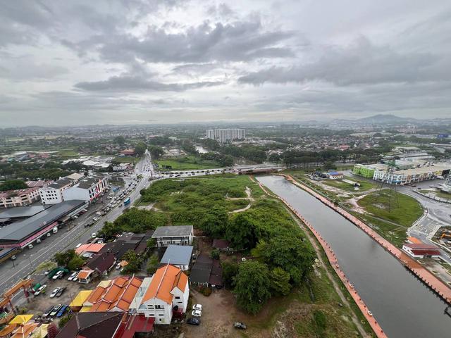 Below Market Freehold Parkland Residence Kampung LapanBachang Melaka