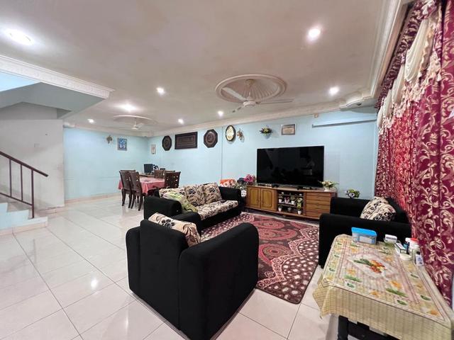 Below Market Kulai Sri Putri Good Condition Double Storey With Guard