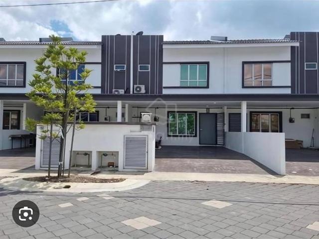 BELOW MARKET Irama Perdana 2 Storey Fully Furnished 4R4B