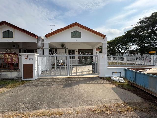 Below market Johor Jaya Double Storey Terrace