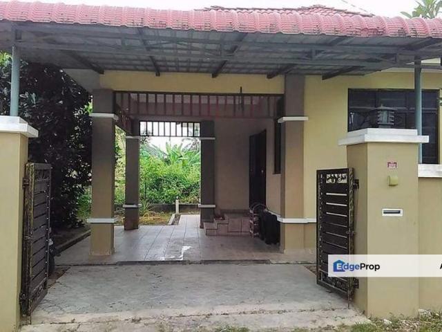 BELOW MARKET SPACIOUS 1 Storey Bungalow Pasir Kota Bharu Kelantan