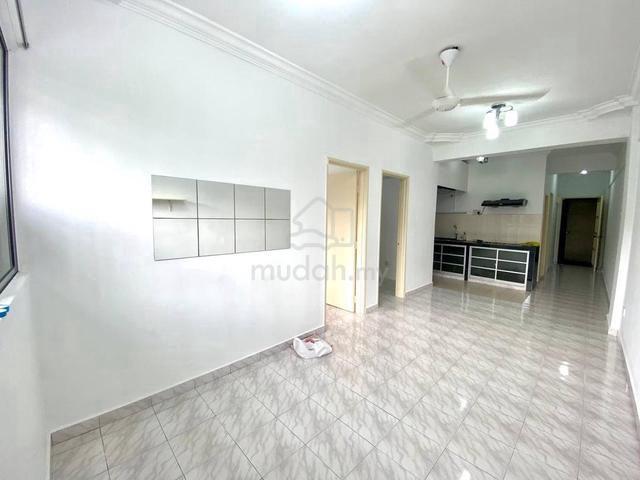Below market Sri Saujana ApartmentPrima saujana kajang level 5