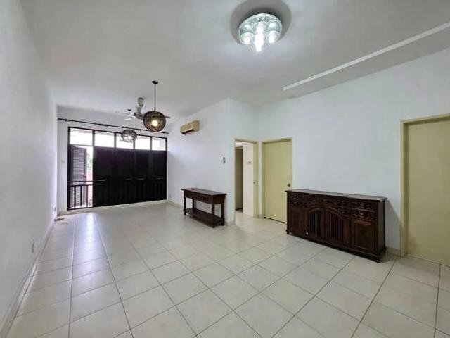 Below Market Pangsapuri Tasik 3R2B Good condition Kota Kemuning