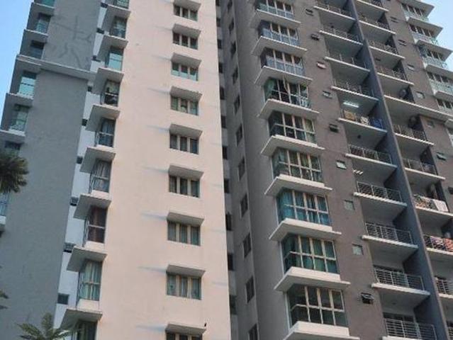 BELOW MARKET Park One South Fully Furnish 1 Carpark Well Kept Cozy