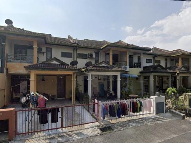 Below market price 2 storey putra perdana 100 full loan