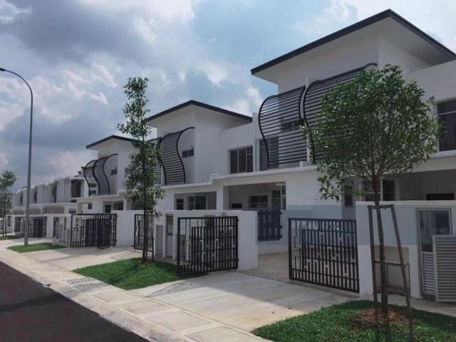 Below market price 2storey 22x75 in Setia Ecohill 1 Semenyih