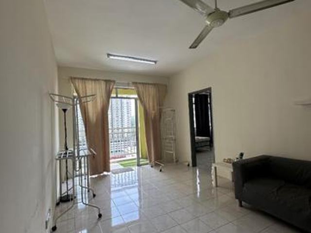 Below Market Price 4 Bedrooms 2 Bath Freehold Good Condition
