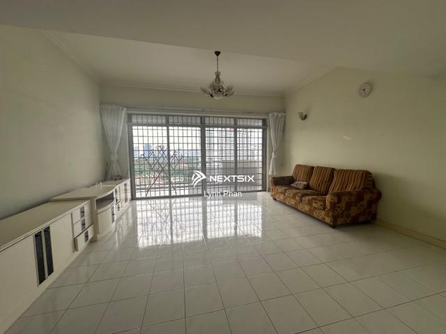 Below Market Price ，Near Food court and KCC CITY
