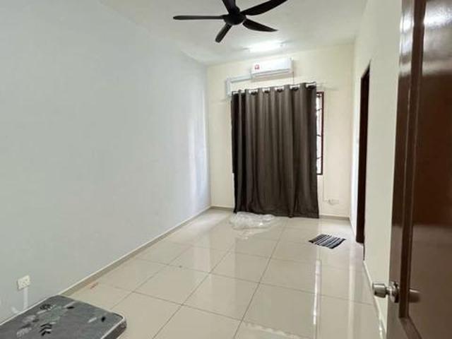 Below Market PriceBandar Botanic Klang25 Storey House For Sale