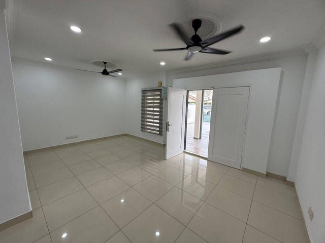 Below Market Renovated Bandar Botanic Klang 2 Sty Terrace House