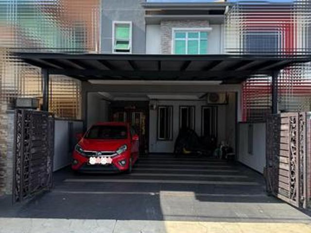 Below Market Renovated 2 Storey 20X75 FREE ACs and Furniture
