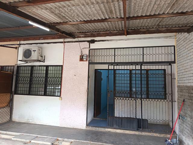 BELOW MARKET Rumah Teres Taman Sri Serdang