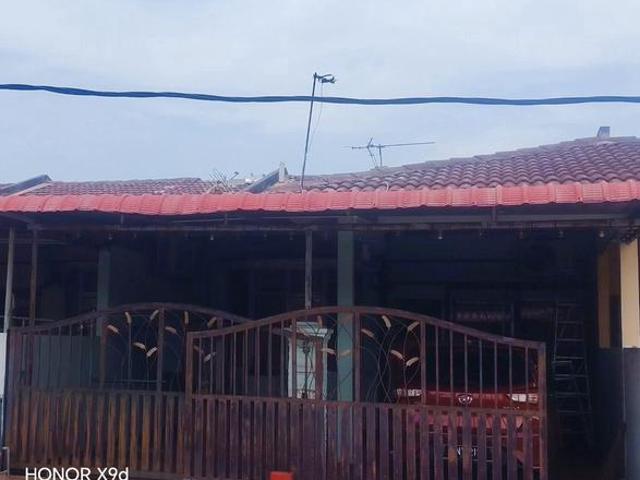 Below Market Teres Setingkat Taman Telok Mas