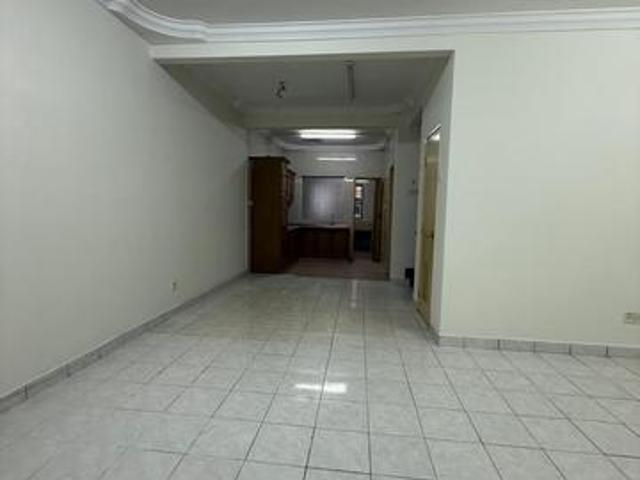 Below Market Value 20x70 Bandar Botanic Klang 2 Storey House 4r3b