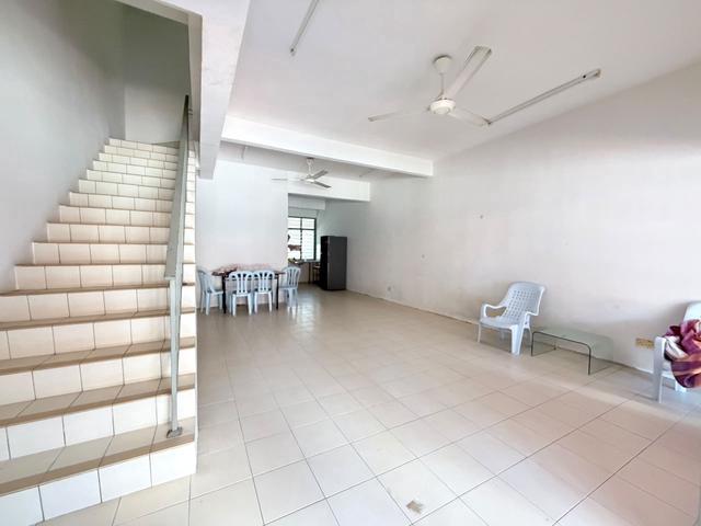 BELOW MARKET VALUE 72k Prime Location Next To UTAR Kampar