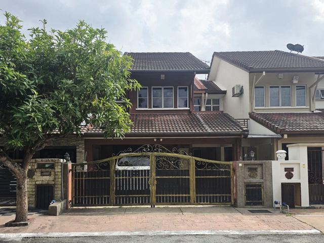 BELOW MARKET VALUE Double Storey Terrace House USJ 22 Subang Jaya