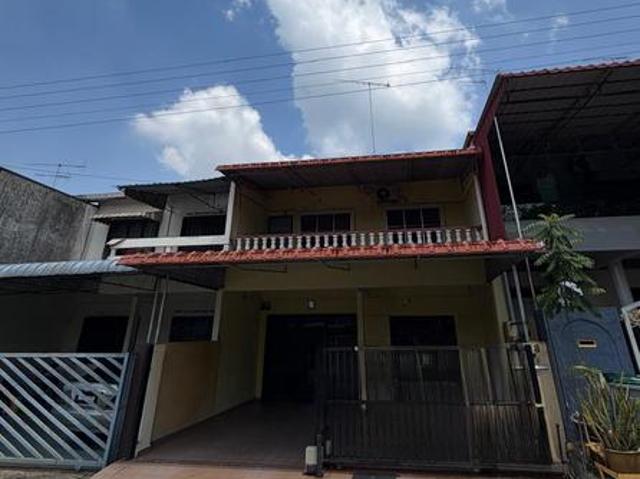 Below Market Value Double Storey Terrace Taman Kluang