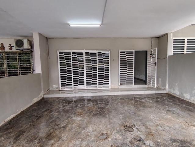 Below Market Value Dijual Rumah Teres 2 Tingkat Renovated