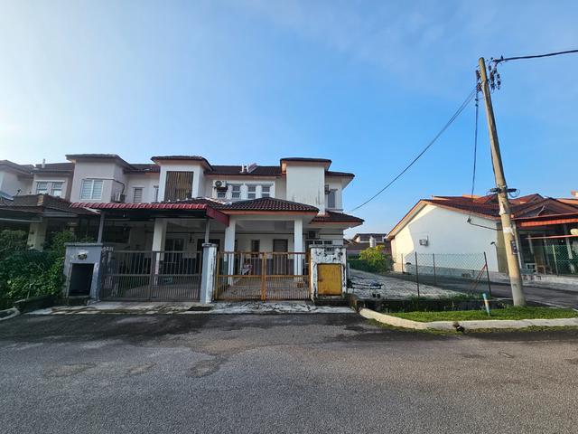 Below market value Endlot 2 storey Taman Desa Kenanga 2 Semenyih