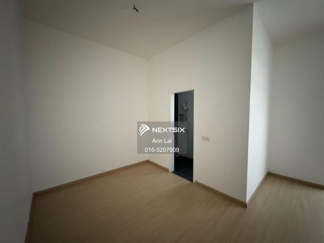 [Below market value] hot sale! Asura Glory Bandar Bukit Tinggi 2 Klang 2.5 Storey House