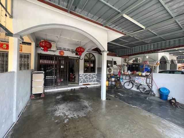 Below Market Value Menglembu 15 Storey Terrace Good Condition