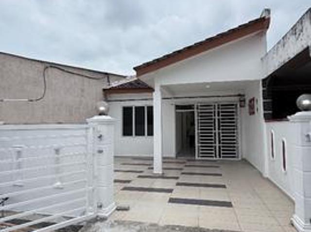 Below Market Value Single Terrace At Serkam Jasin