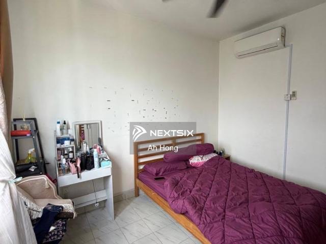 Below market value! Port Klang Nearby SJK C Tshing Nian 3 Storey Shoplot