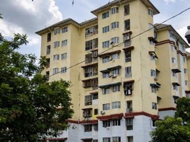 NEAR LRT Tasik Height Apartment Bdr Tasik Selatan FOR SALE