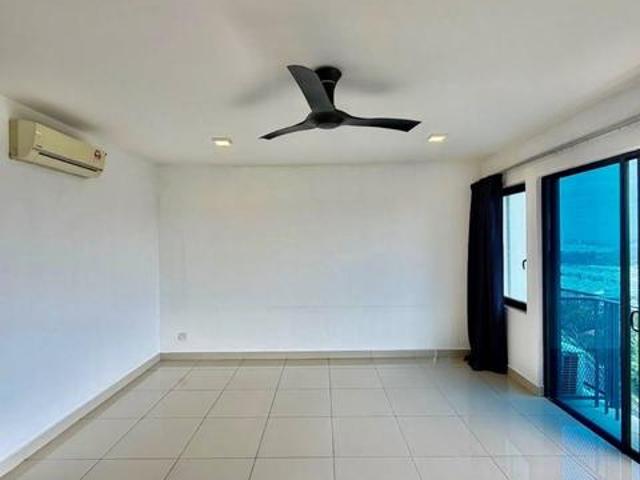 BELOW MARKET VALUE Trefoil Residences Studio Unit Setia Alam