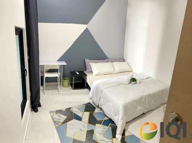 Below Market ValueEvoke Residence Condo Fully Furnished 2 carpark