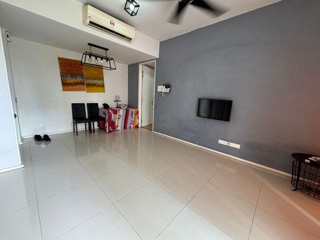 Below Market Verdi Eco Cozy Condo In Third Avenue Eclipse Cyberjaya
