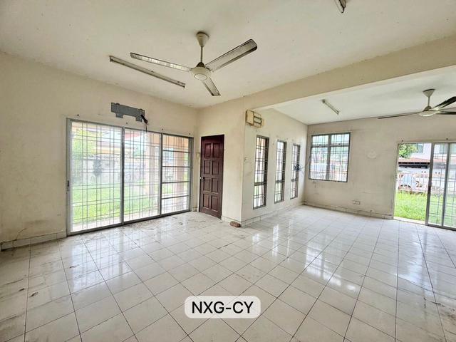 Below MarketBandar Botanic KlangCorner 2 Sty House For Sale