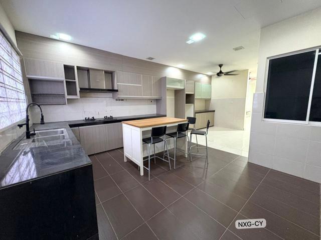 BELOW MARKETBandar Puteri Kerongsang KlangENDLOT 2sty House Extend