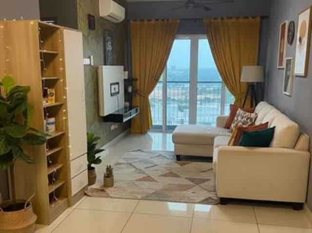 Below MarketBest Value Koi Suites Condominium Puchong