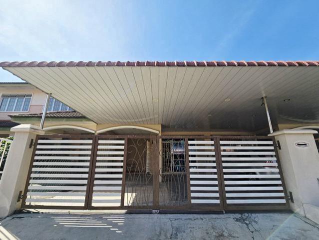BELOW MARKETDOUBLE STOREY BANDAR PUTERI JAYACondition Tip Top