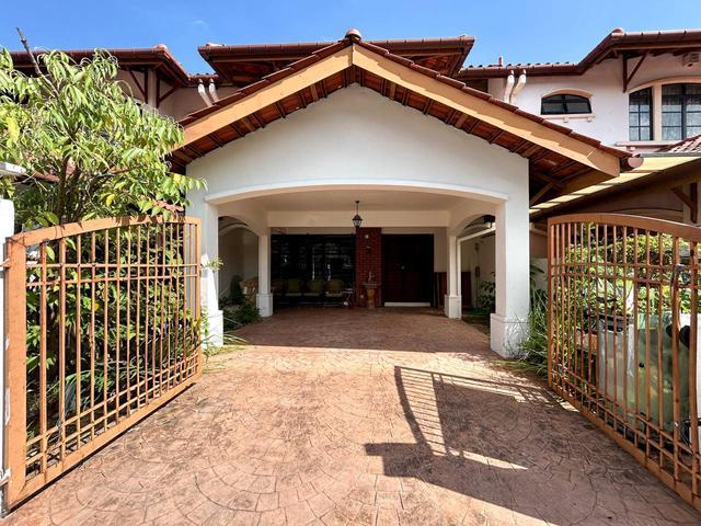 BELOW MARKETDouble Storey Primaya Bandar Tun Hussein Onn