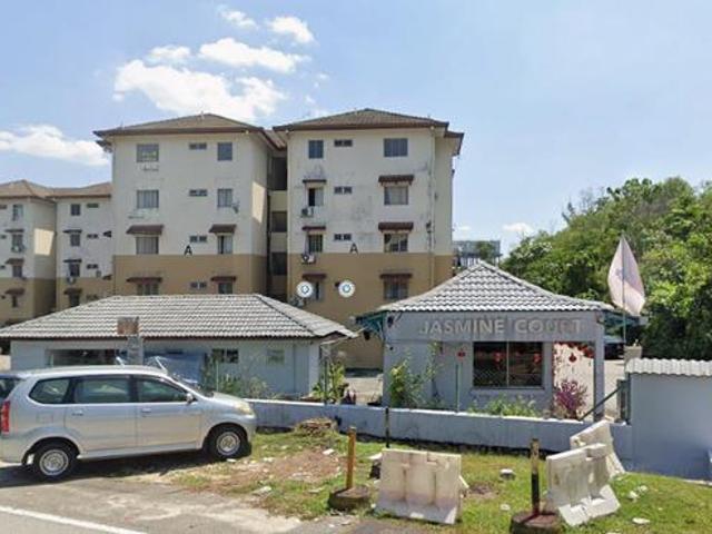 BELOW MARKETJasmine Court Apartment Puchong 900sqft