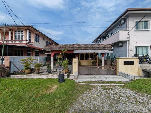 BELOW MARKETNEAR SURAU 1 Storey Bungalow Kampung Selayang Indah