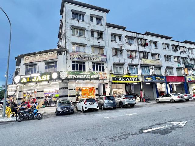 BELOW MARKETPangsapuri DATARAN OTOMOBIL Seksyen 15 READY TENANT