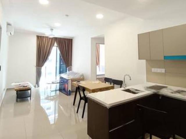 Below MarketSuria Garden Condo Puchong Utama Fully Furnished